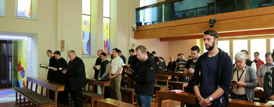 Seminaristen Leopoldinum beim Gebet April 2018_elisabeth fürst-7384